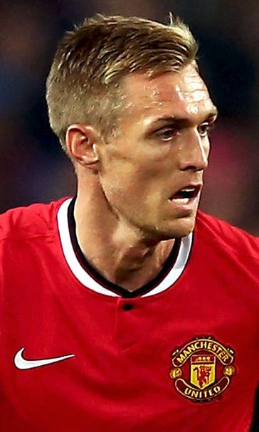West Brom finalize late move for Man United's Darren Fletcher